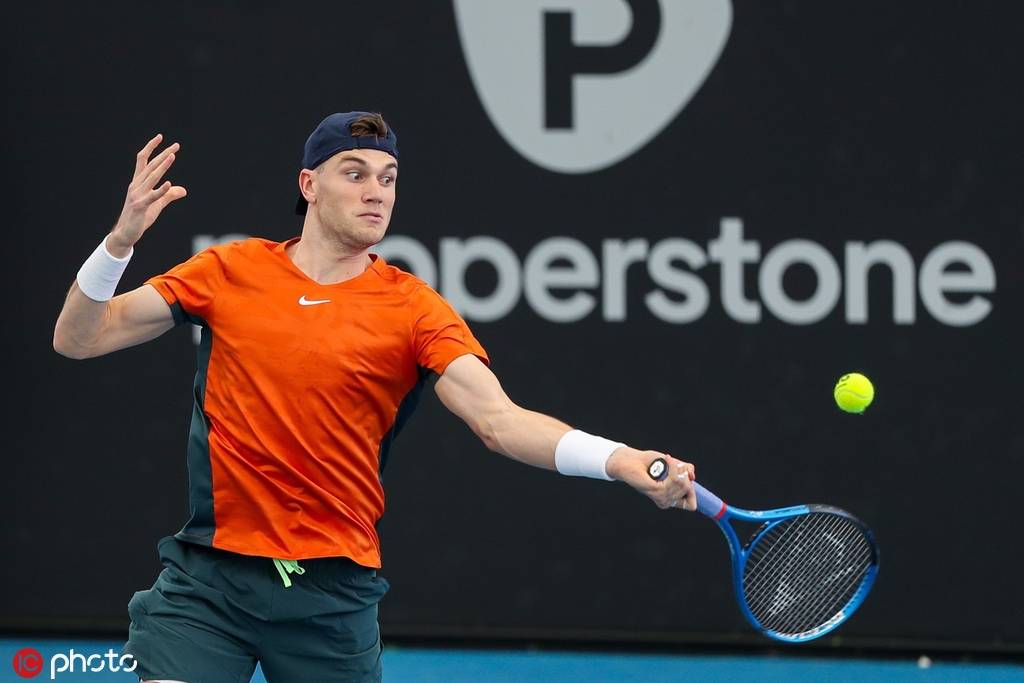 但等待他的 但等待他的